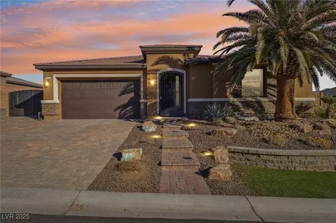 9802 Summer Bliss Ave, Las Vegas, NV 89149
