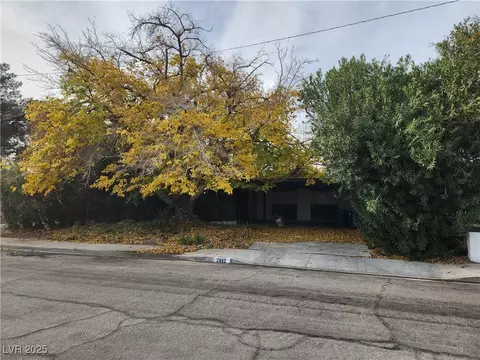 2612 Cabot St, Las Vegas, NV 89102