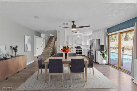4574 Casa Mia Cir, Las Vegas, NV 89121