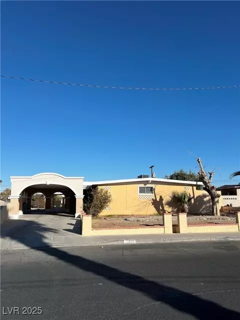 4804 Sacks Dr, Las Vegas, NV 89122