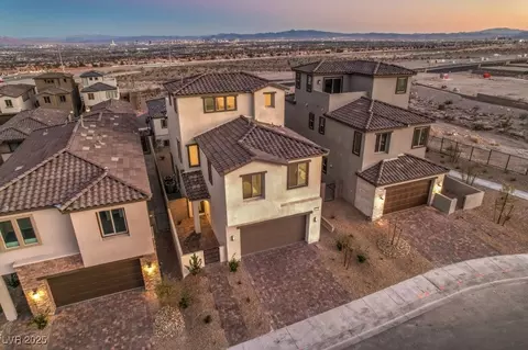 2376 Switchback Valley St, Las Vegas, NV 89138