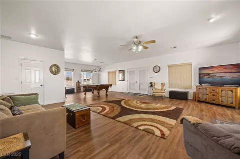 Living - 815 Cram Ave, Logandale, NV 89021 photo 2 of 3