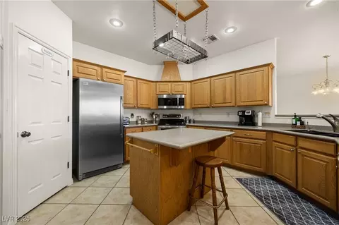 Kitchen - 815 Cram Ave, Logandale, NV 89021 photo 4 of 5