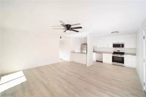 4480 Sandy River Dr #64, Las Vegas, NV 89103