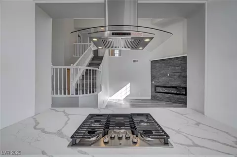 5236 Woodlawn Ln, Las Vegas, NV 89130