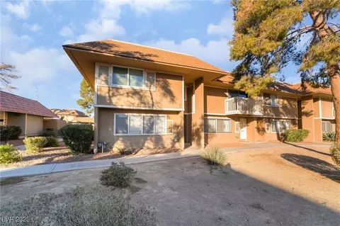 2422 Paradise Village Way, Las Vegas, NV 89120
