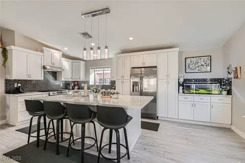 7277 Abbeyville Dr, Las Vegas, NV 89119