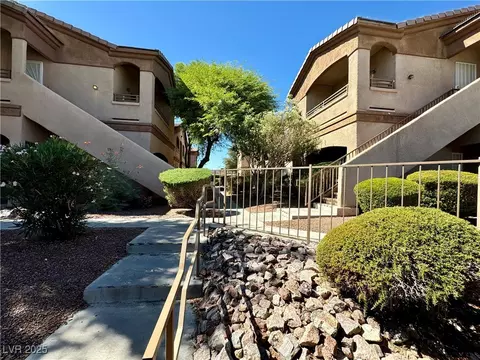 5751 E Hacienda Ave #114, Las Vegas, NV 89122