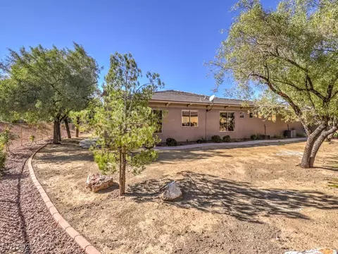 Exterior - 12 Fallows Fire Ct, Henderson, NV 89052 photo 5 of 17