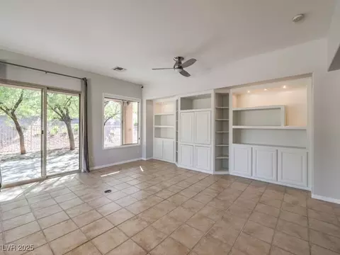 Living - 12 Fallows Fire Ct, Henderson, NV 89052 photo 5 of 14