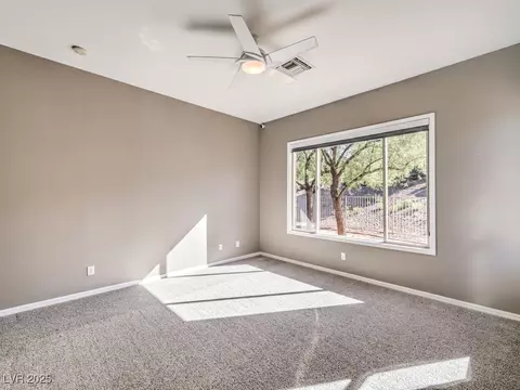 Bedroom - 12 Fallows Fire Ct, Henderson, NV 89052 photo 2 of 10