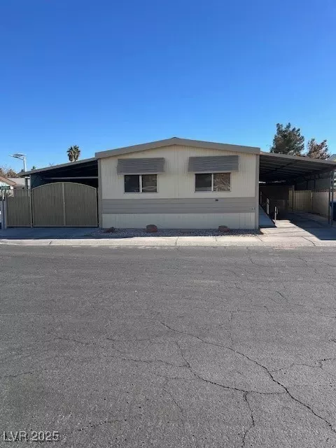3304 Gulf Shores Dr, Las Vegas, NV 89122