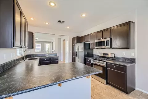 9269 Portland Point Ave, Las Vegas, NV 89148