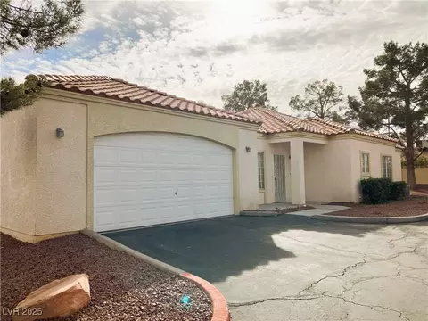 1900 N Torrey Pines Dr #132, Las Vegas, NV 89108