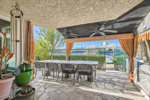 2625 Seashore Dr, Las Vegas, NV 89128