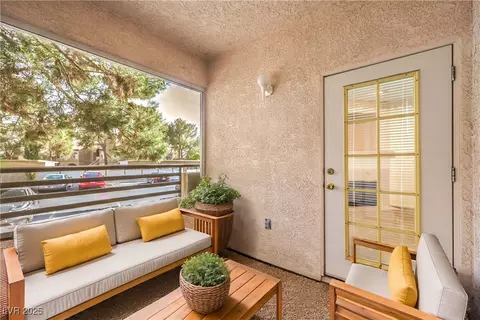 3320 S Fort Apache Rd #125, Las Vegas, NV 89117