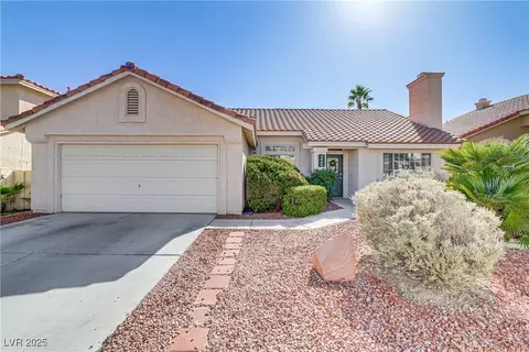9905 Barrier Reef Dr, Las Vegas, NV 89117