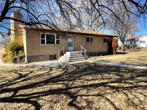 65 N Main St, Lund, NV 89317