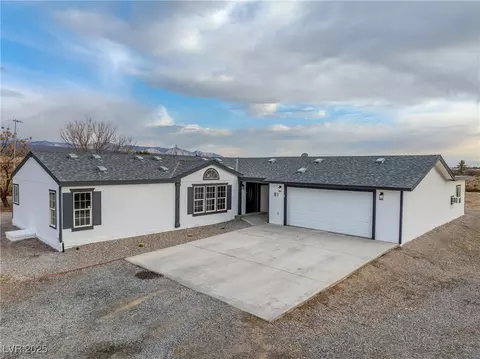 81 E Harris Farm Rd, Pahrump, NV 89060
