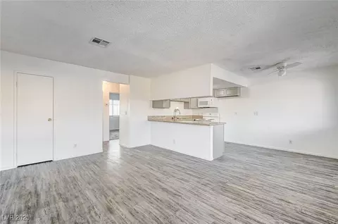 152 Judy Ln, Henderson, NV 89015