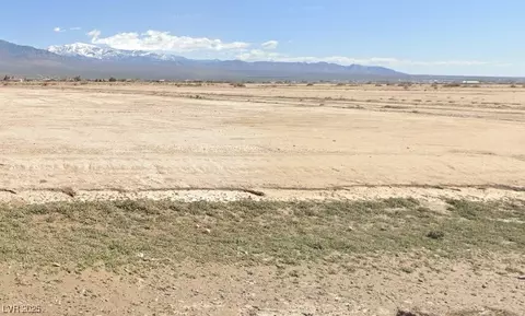 6270 N Borgess Ln, Pahrump, NV 89060