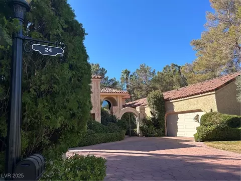24 Wild Dunes Ct, Las Vegas, NV 89113