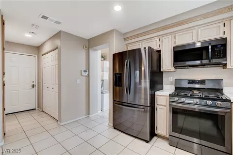 2153 Eaglecloud Dr, Henderson, NV 89074 photo 12