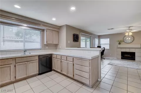 2153 Eaglecloud Dr, Henderson, NV 89074 photo 10