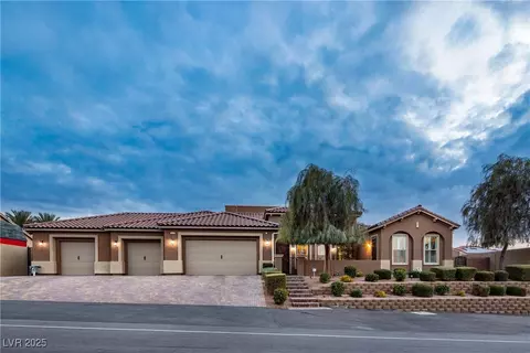 2818 Belmont Dr, Henderson, NV 89074