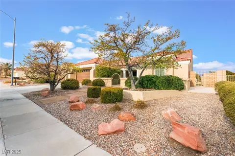 2917 Golf Links Dr, Las Vegas, NV 89134