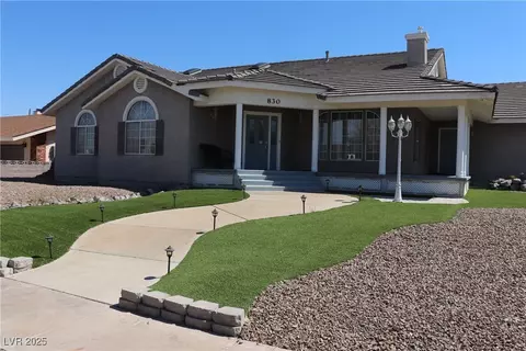 830 Park Ln, Henderson, NV 89015