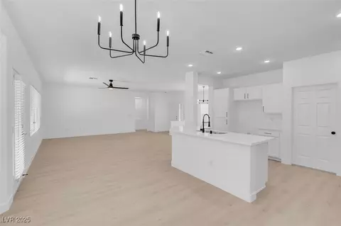 2735 Fort Myer Ave, Henderson, NV 89052