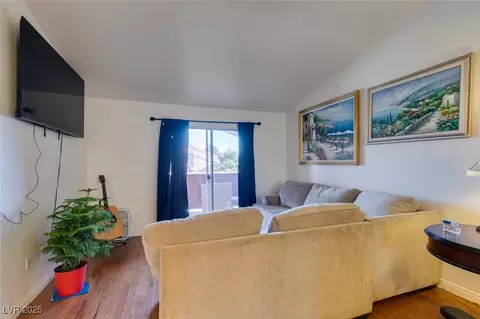 8101 W Flamingo Rd #2057, Las Vegas, NV 89147