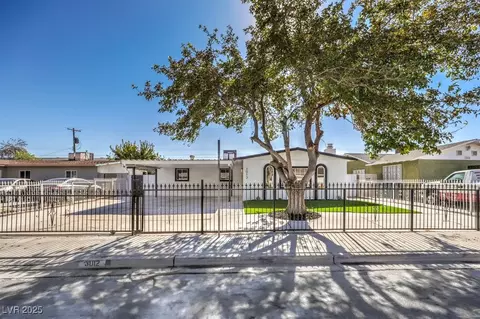 3012 Holly Hill Ave, Las Vegas, NV 89104