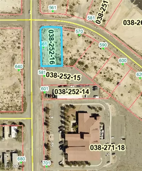 561 S East St, Pahrump, NV 89048