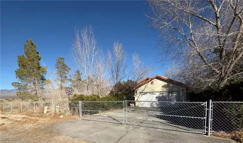 3941 Dennis St, Pahrump, NV 89060
