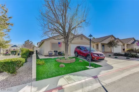 8925 Medicine Wheel Ave, Las Vegas, NV 89143