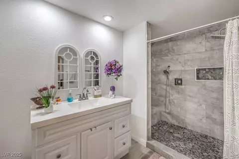 508 Indian Princess Dr #101, Las Vegas, NV 89145