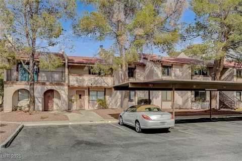 5262 Osman Ct #48, Las Vegas, NV 89103