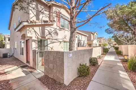 51 Belle Ridge Ave, Las Vegas, NV 89123