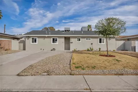 2009 Los Altos St, Las Vegas, NV 89102