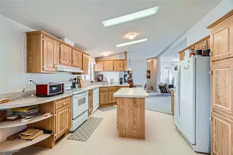 1925 Potomac St, Jean, NV 89019 photo 5
