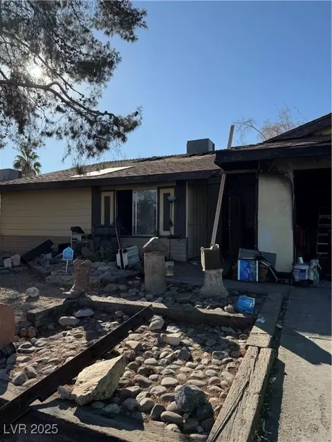 5365 Pistolera Cir, Las Vegas, NV 89120
