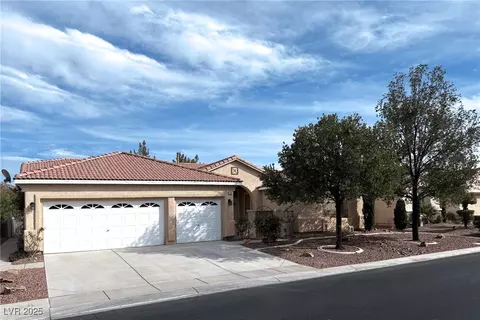 8682 Waterford Bend St, Las Vegas, NV 89123