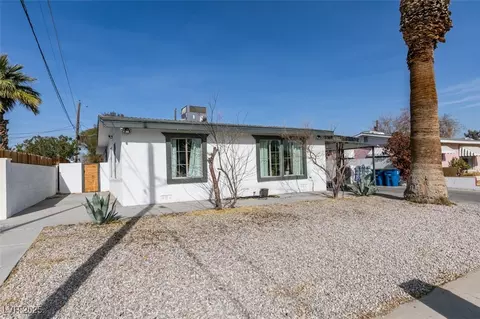 909 Hassett Ave, Las Vegas, NV 89104