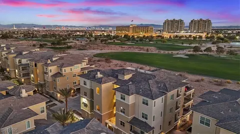 9201 Las Manaitas Ave #302, Las Vegas, NV 89144