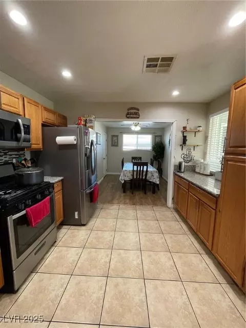 1737 W Nelson Ave, North Las Vegas, NV 89032