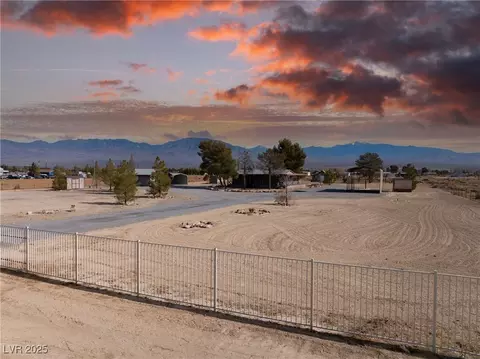 1901 N Buckboard Ln, Pahrump, NV 89060