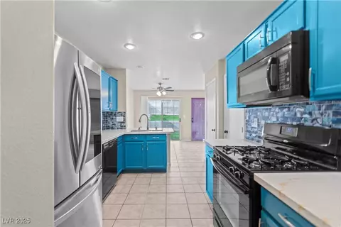 3883 Starfield Ln, Las Vegas, NV 89147