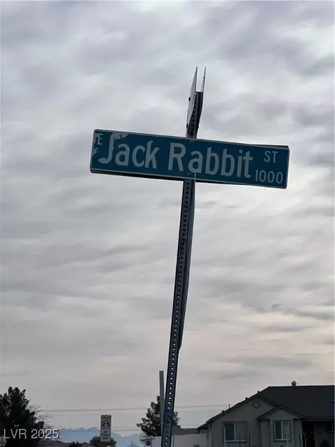 851 E Jack Rabbit St, Pahrump, NV 89048